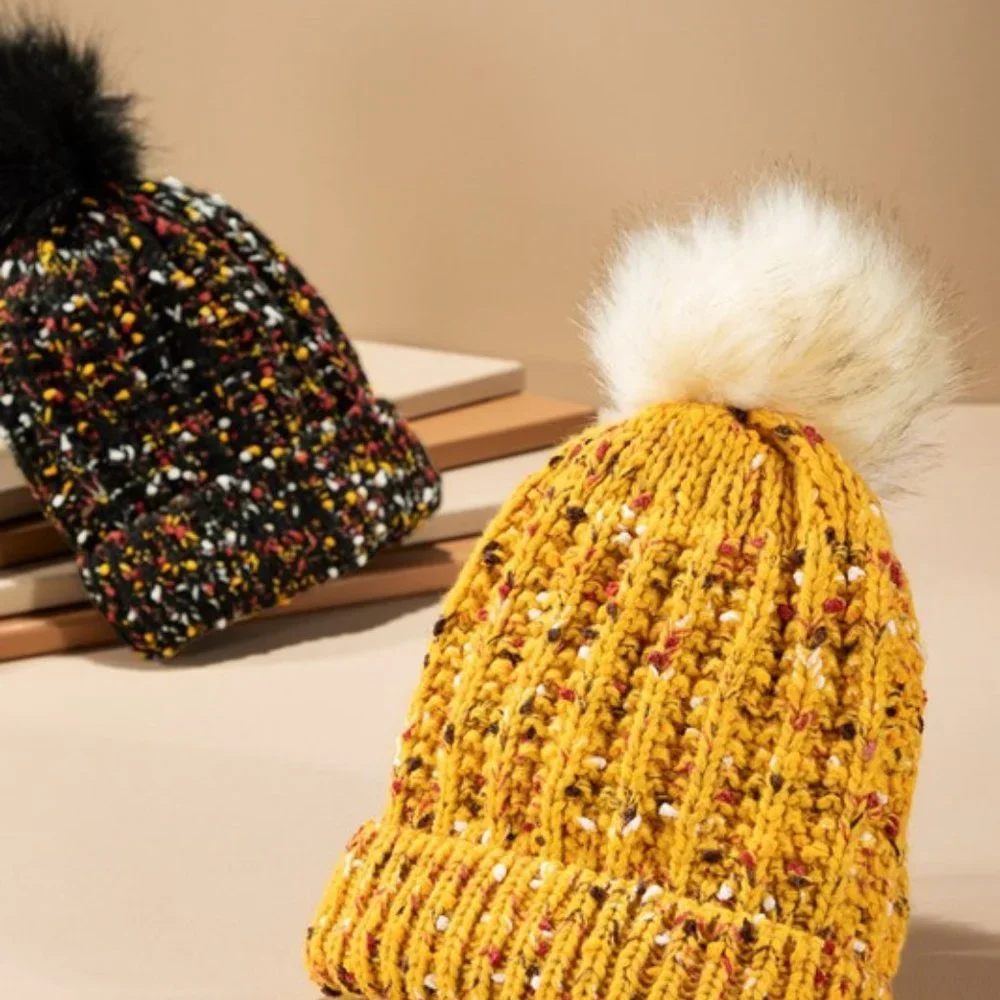 🆕 Black & Multicolor Confetti Knit Beanie w/ Faux Fur Pom-Pom 🆕